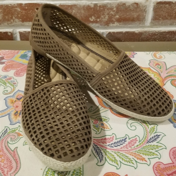 me too Shoes - Adam Tucker by Me Too Espadrille Flats